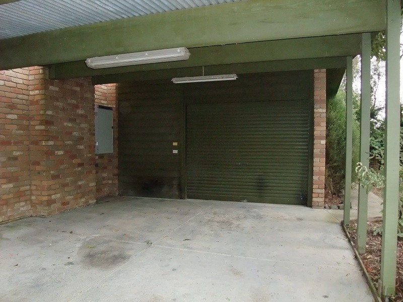 8 Farrar Way, Wandin North VIC 3139