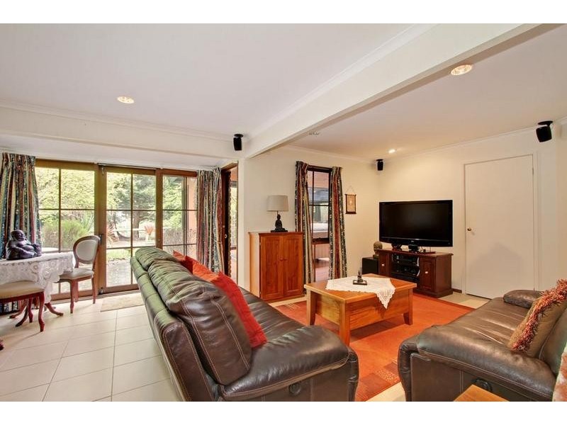 31 Station Road, Seville VIC 3139