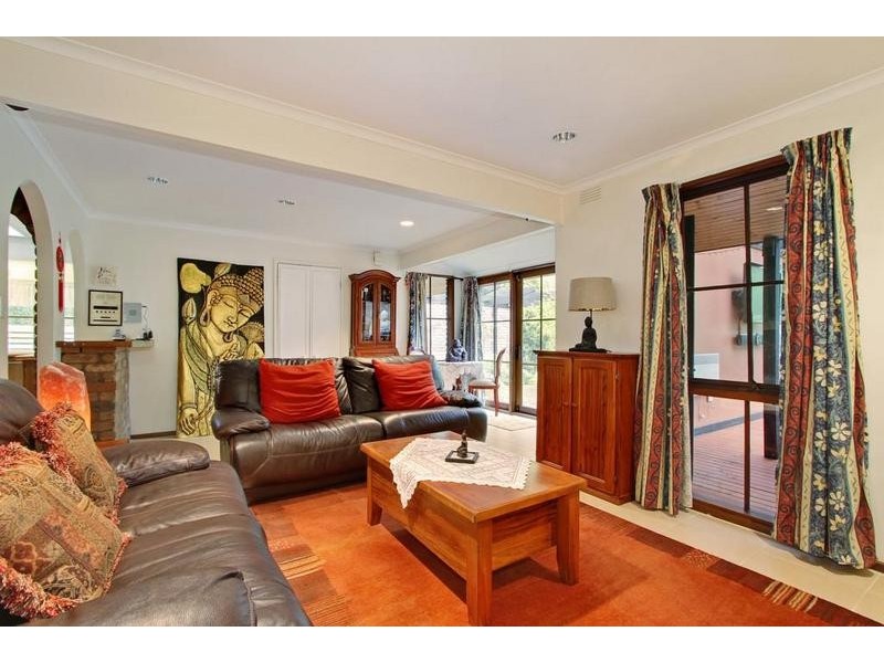 31 Station Road, Seville VIC 3139