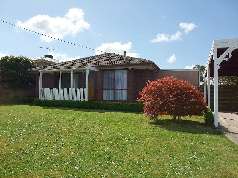 3 Hickman Place, Seville VIC 3139