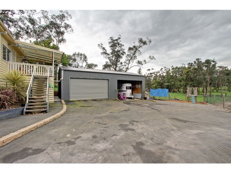 25 Bridgewater Road, Seville VIC 3139