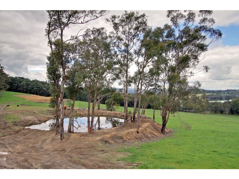 25 Bridgewater Road, Seville VIC 3139