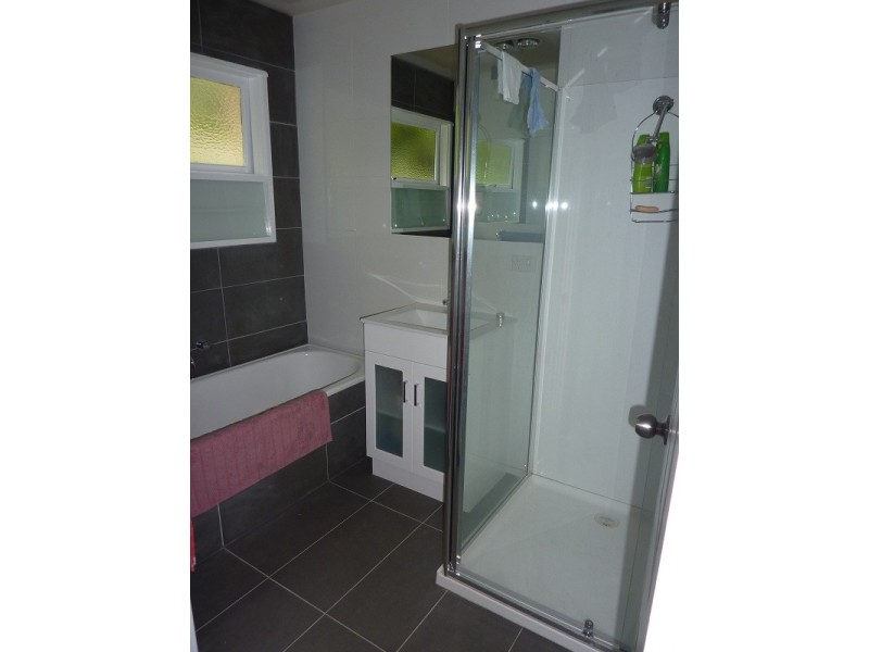 12 Eastview Ave, Seville East VIC 3139