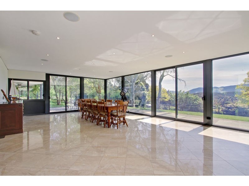 25 Tolmie Ave, Seville VIC 3139