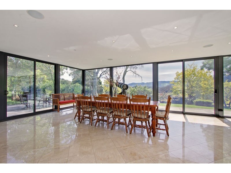 25 Tolmie Ave, Seville VIC 3139