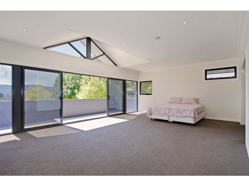 25 Tolmie Ave, Seville VIC 3139