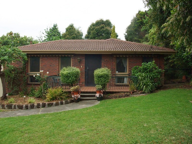 12 Tiffany Court, Montrose VIC 3765