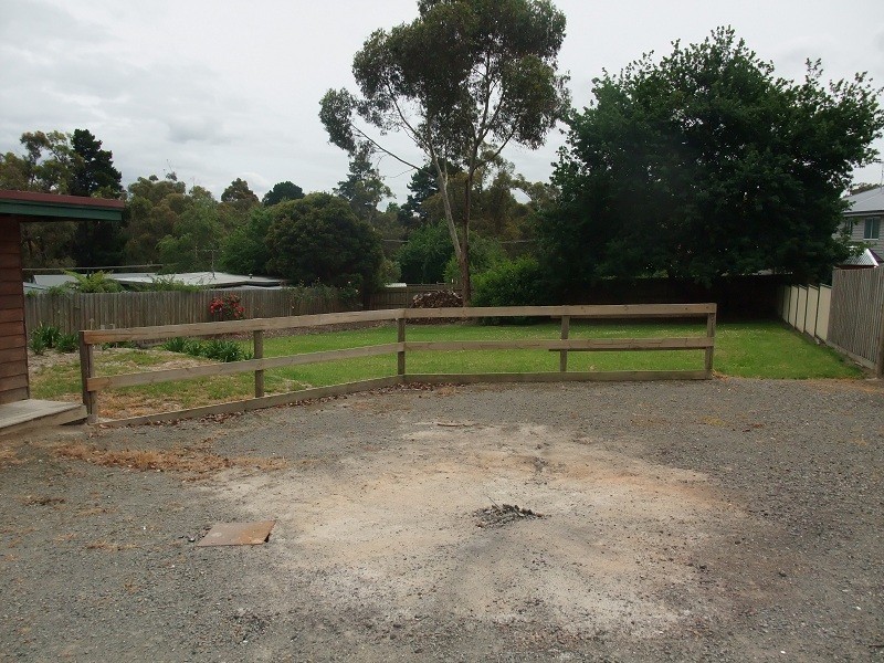 9 Railway Road, Seville VIC 3139
