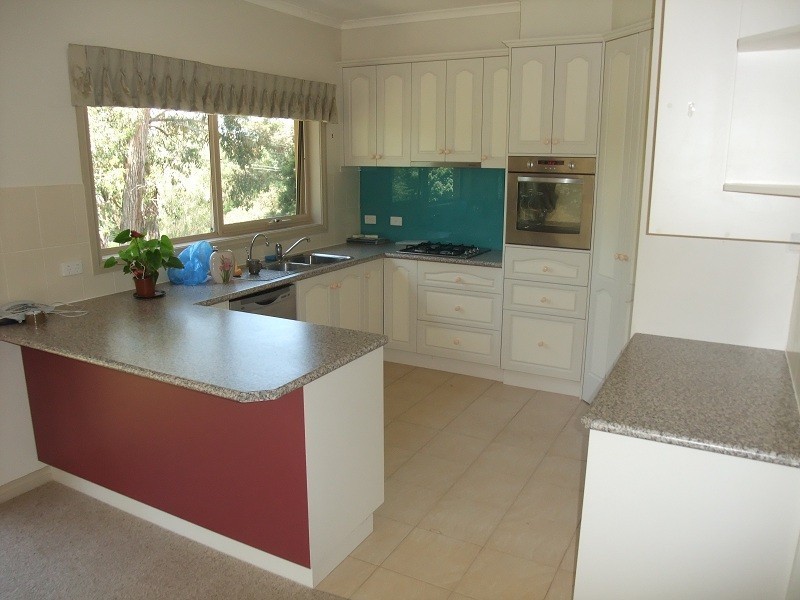 29 Drummond Road, Seville VIC 3139