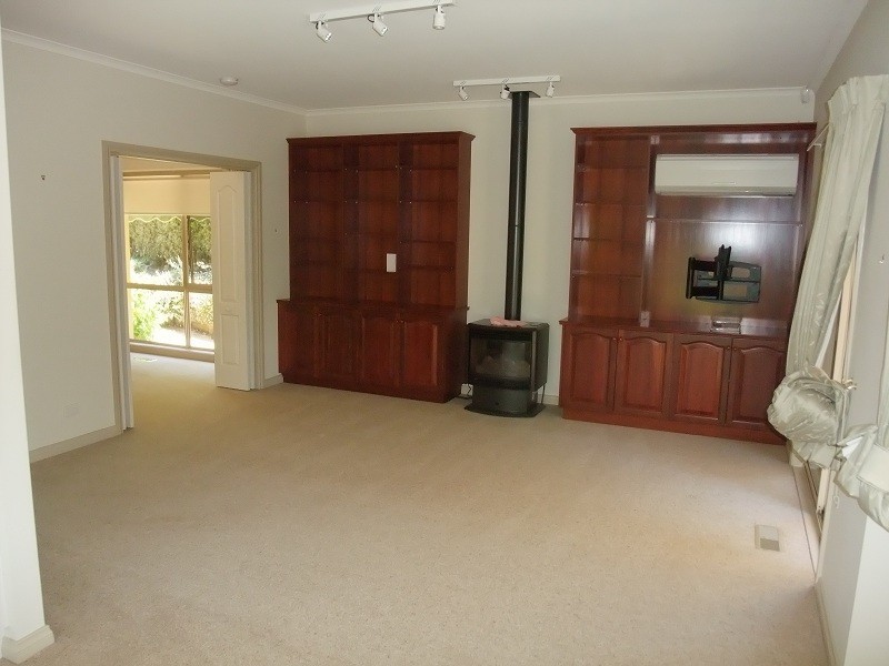 29 Drummond Road, Seville VIC 3139