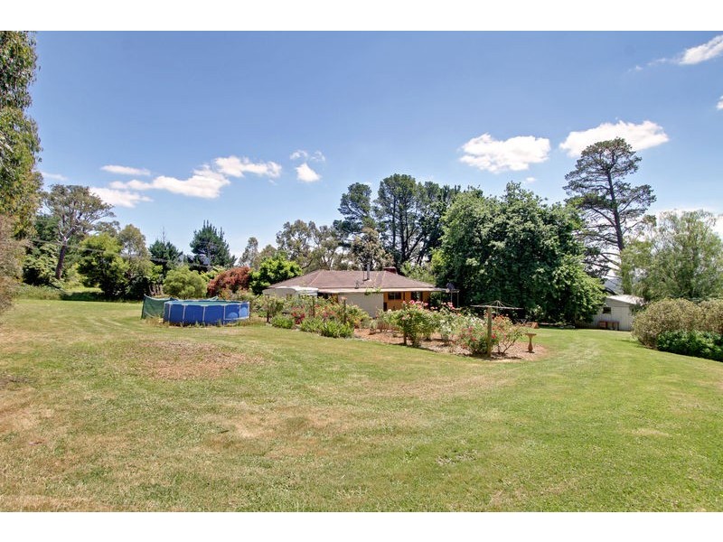 45 Lewis Road, Wandin North VIC 3139