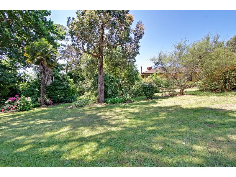 45 Lewis Road, Wandin North VIC 3139