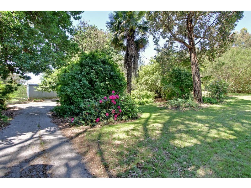 45 Lewis Road, Wandin North VIC 3139