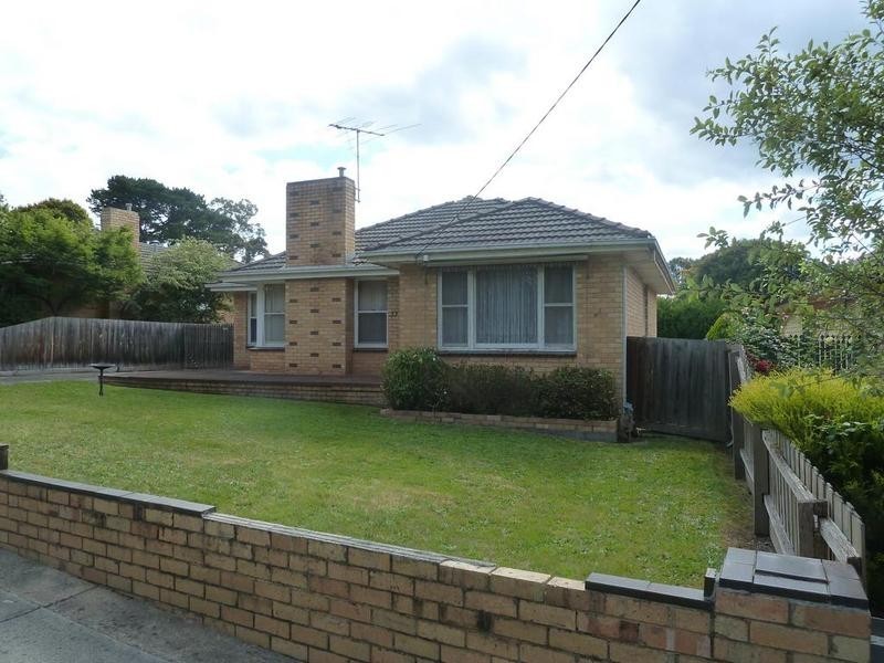 37 Old Lilydale Road, Ringwood East VIC 3135