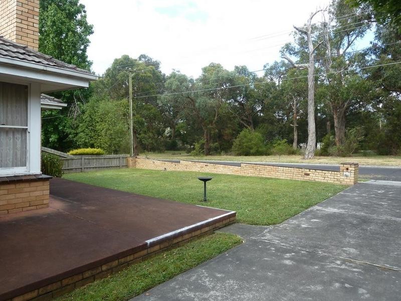 37 Old Lilydale Road, Ringwood East VIC 3135