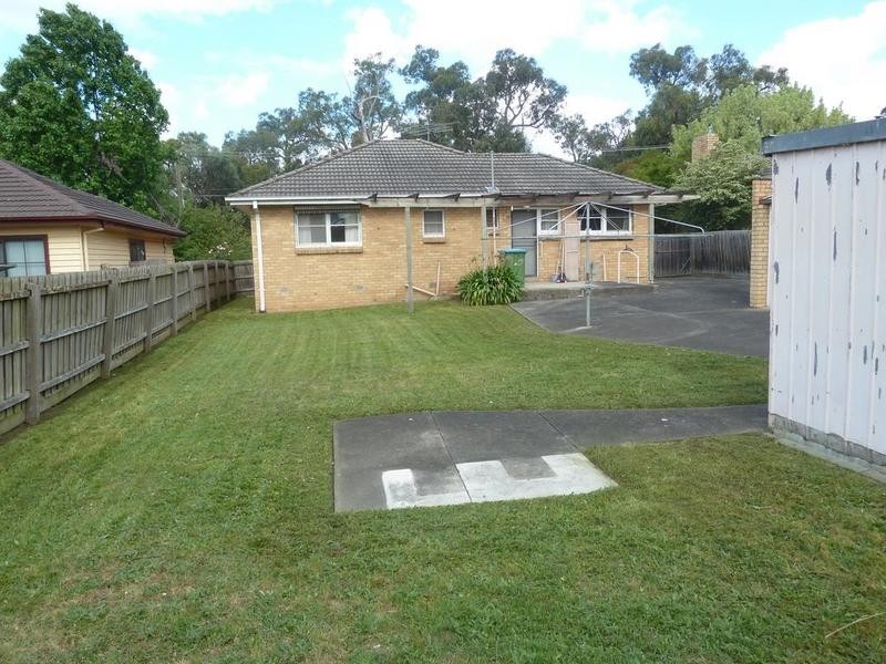 37 Old Lilydale Road, Ringwood East VIC 3135