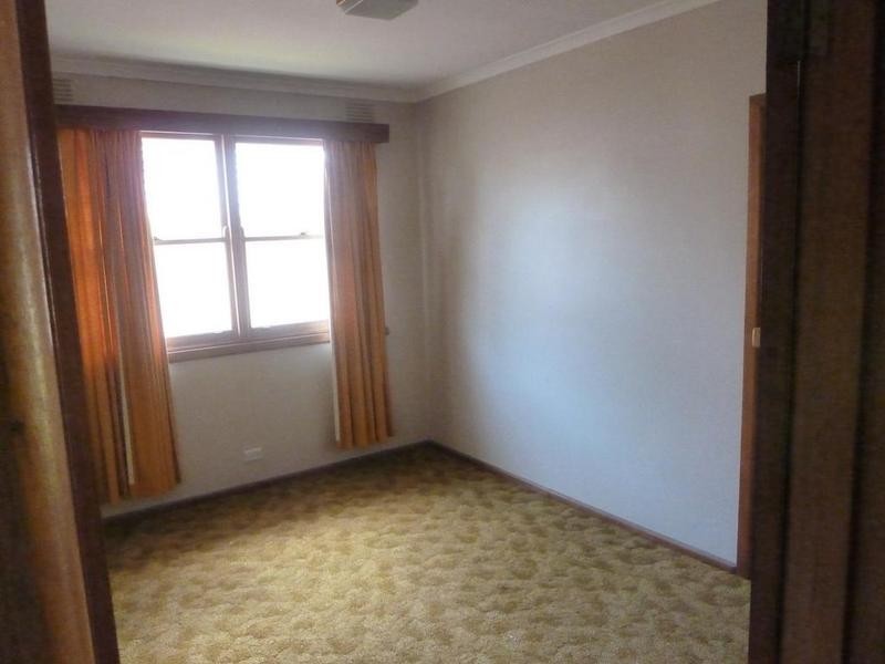 37 Old Lilydale Road, Ringwood East VIC 3135