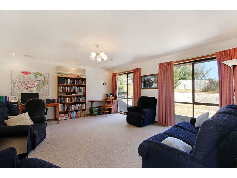 22 Eileen Grove, Woori Yallock VIC 3139