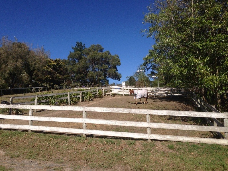 * Woodside Road, Seville VIC 3139
