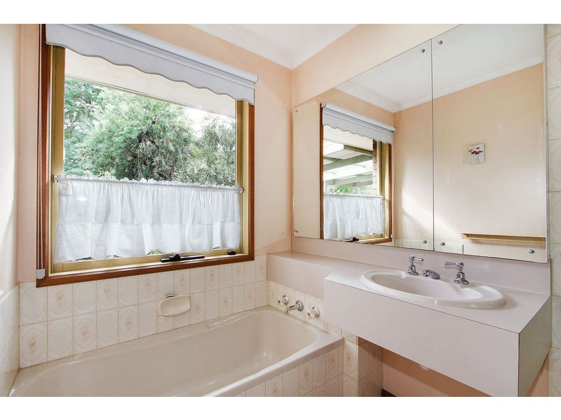 7 Paynes Road, Seville VIC 3139