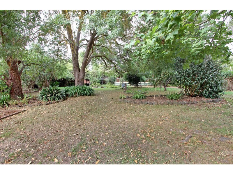 7 Paynes Road, Seville VIC 3139