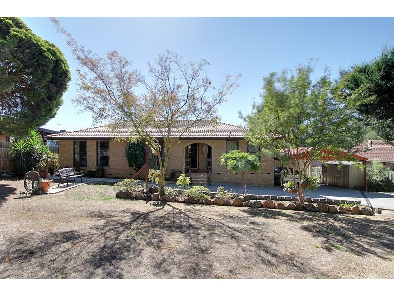 5 Normanberry Drive, Seville VIC 3139