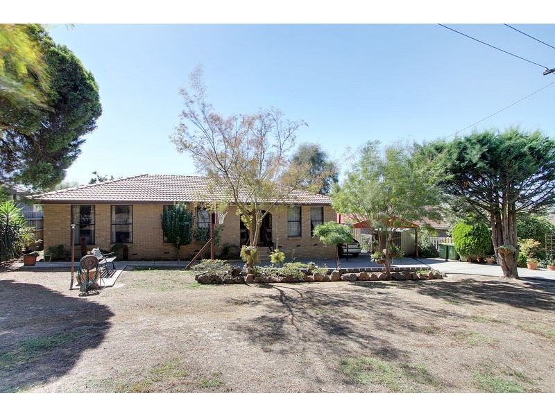 5 Normanberry Drive, Seville VIC 3139
