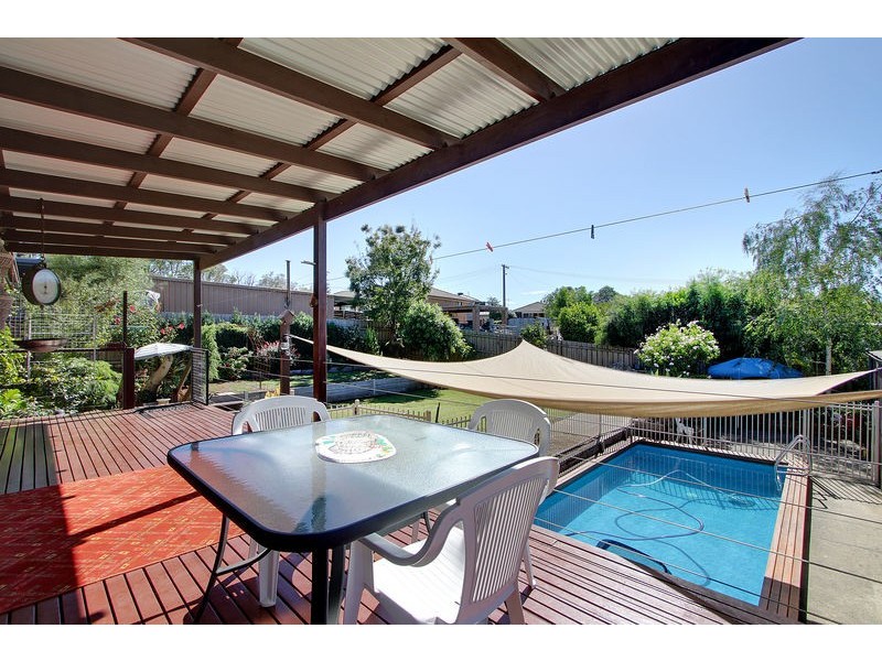 5 Normanberry Drive, Seville VIC 3139