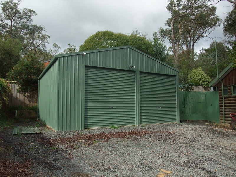 30 Weymar Cres, Wandin North VIC 3139