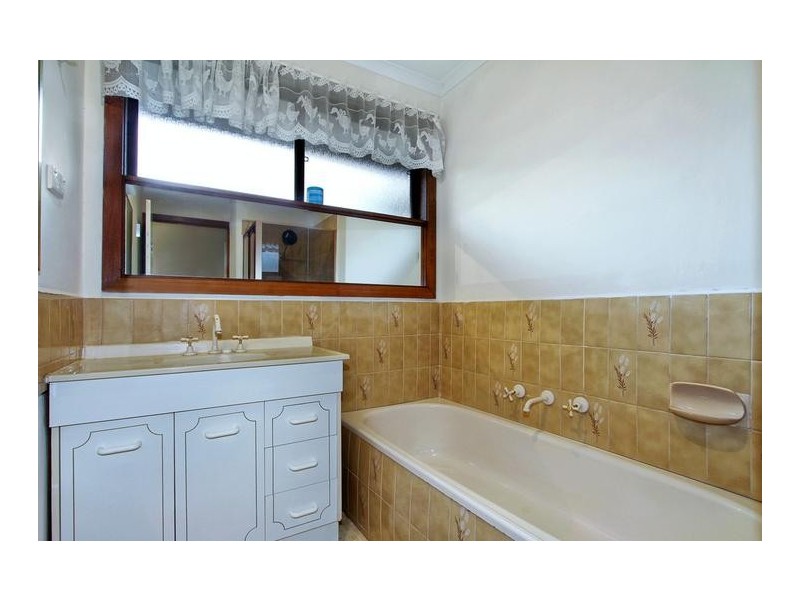 1 Fern Court, Launching Place VIC 3139