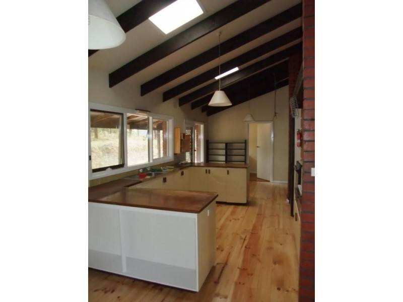 55 Railway Parade, Wandin North VIC 3139