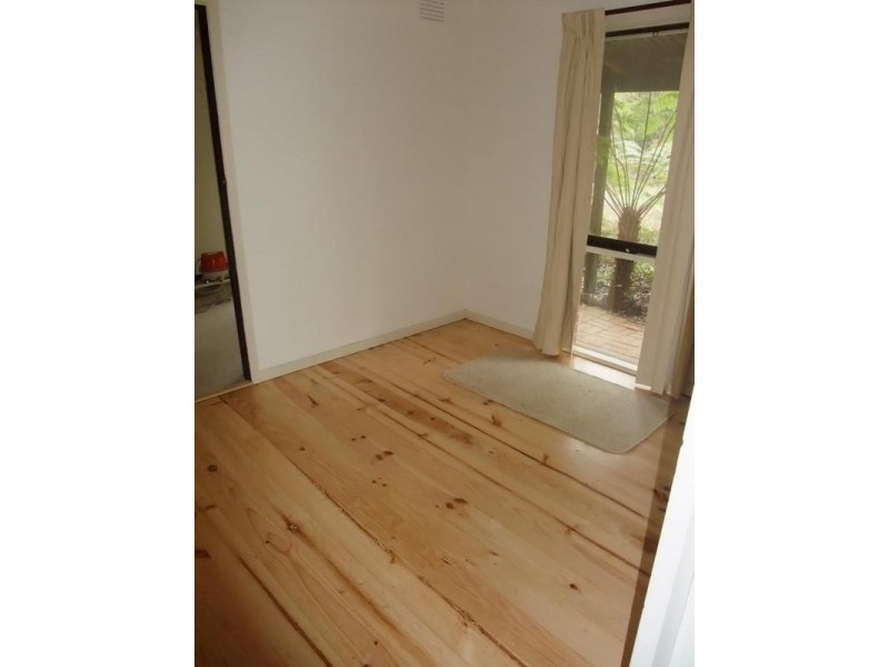 55 Railway Parade, Wandin North VIC 3139