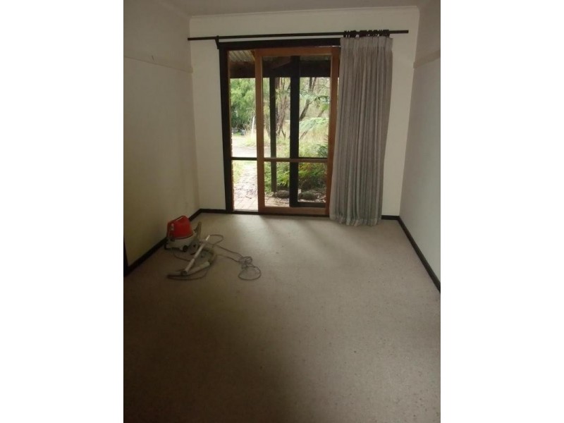 55 Railway Parade, Wandin North VIC 3139