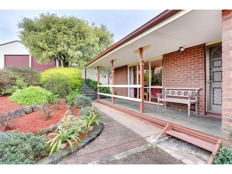 6 Capri Close, Seville VIC 3139