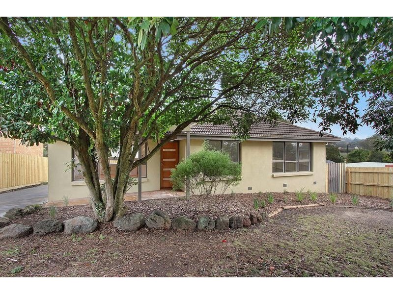 7 Macmillan Street, Mooroolbark VIC 3138