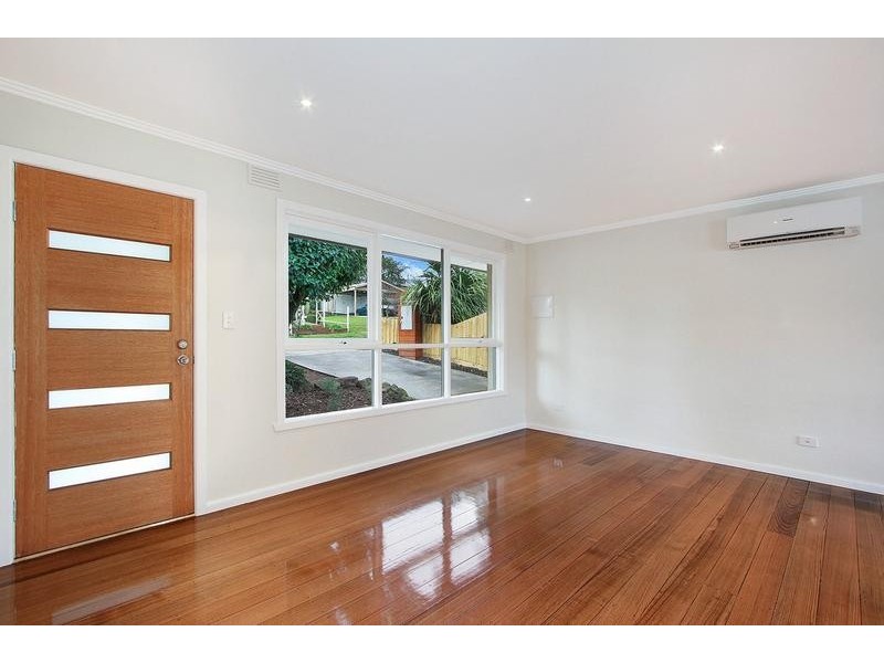 7 Macmillan Street, Mooroolbark VIC 3138
