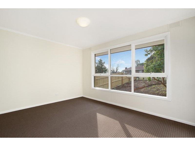 7 Macmillan Street, Mooroolbark VIC 3138