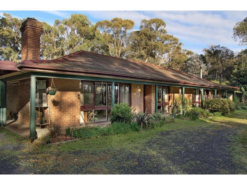 10 Thonemans Road, Hoddles Creek VIC 3139