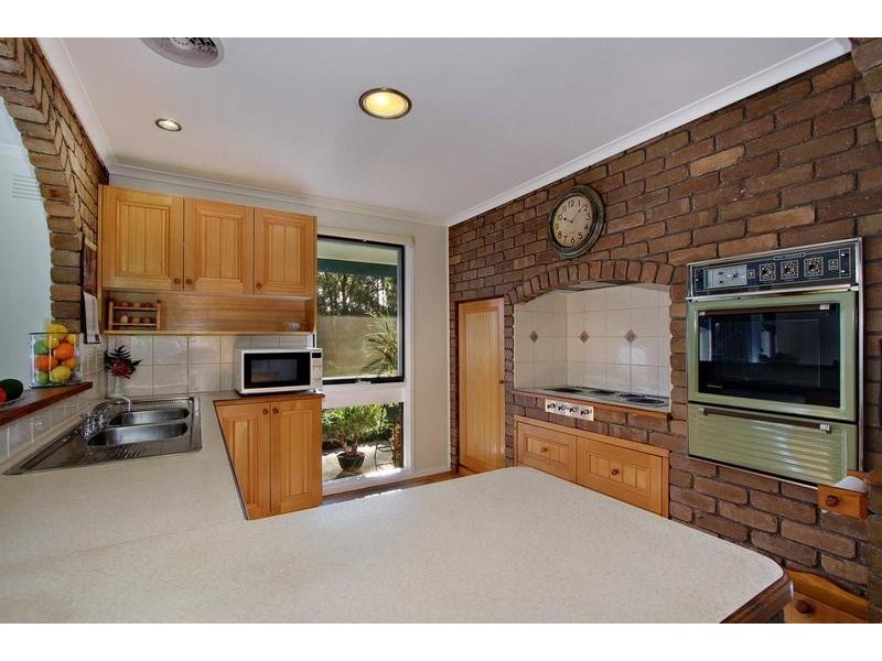 10 Thonemans Road, Hoddles Creek VIC 3139