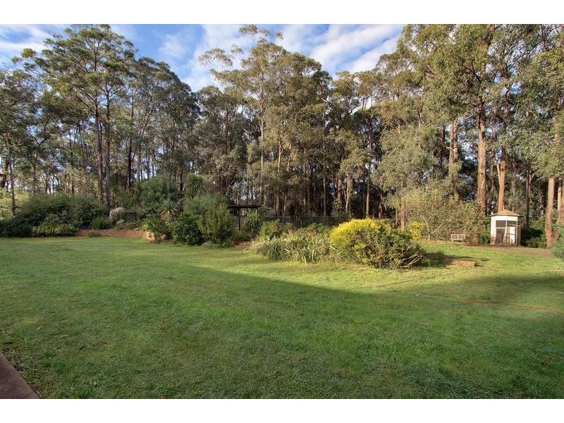 10 Thonemans Road, Hoddles Creek VIC 3139