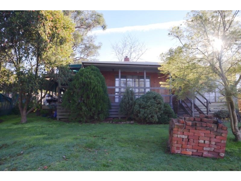 3 Joyce Road, Seville East VIC 3139