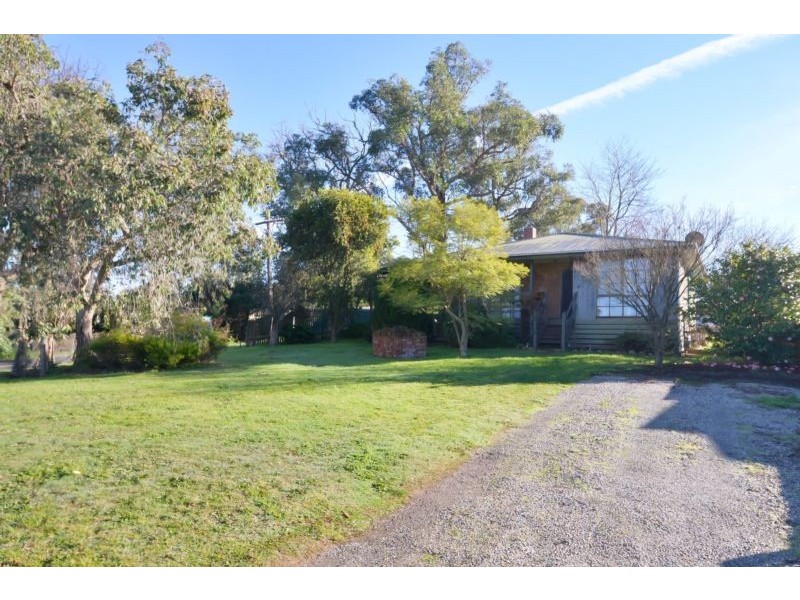 3 Joyce Road, Seville East VIC 3139