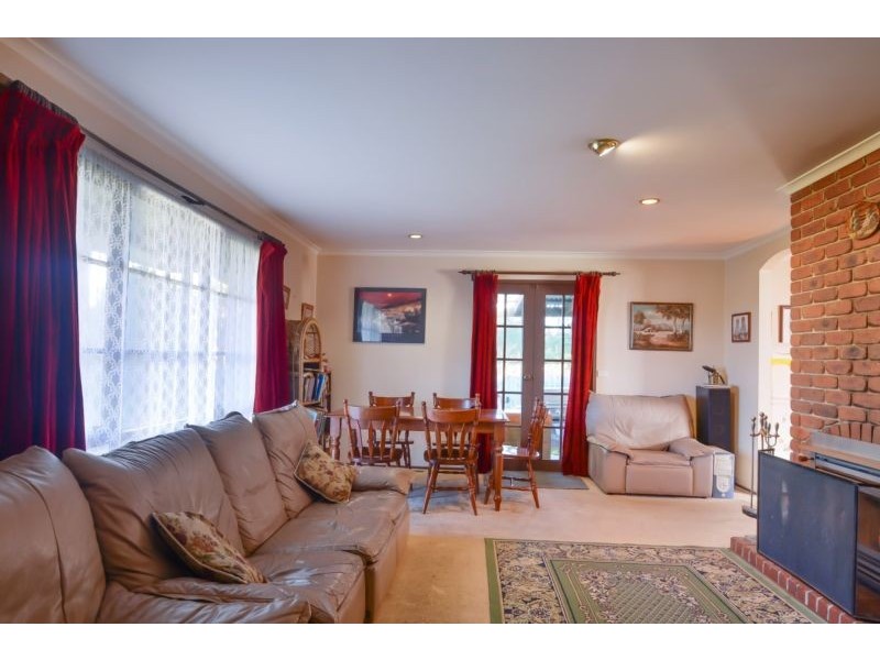 3 Joyce Road, Seville East VIC 3139