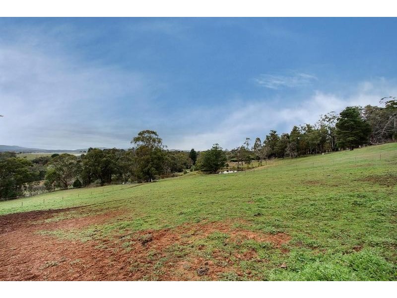 560 Beenak Road, Seville VIC 3139