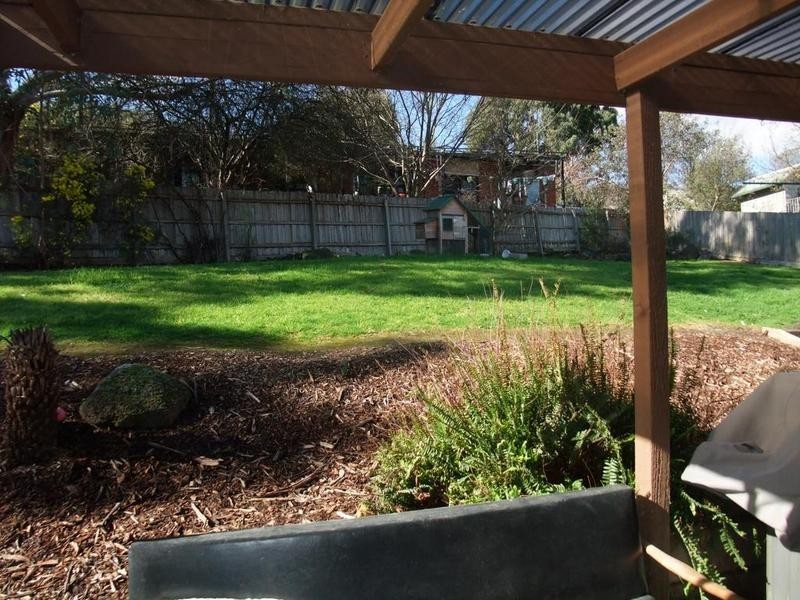 42 Trafalgar Crescent, Lilydale VIC 3140