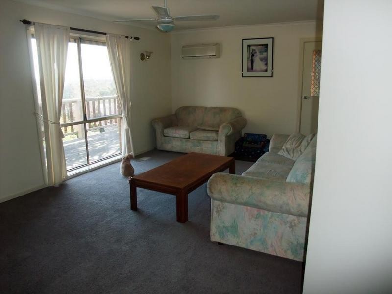 42 Trafalgar Crescent, Lilydale VIC 3140