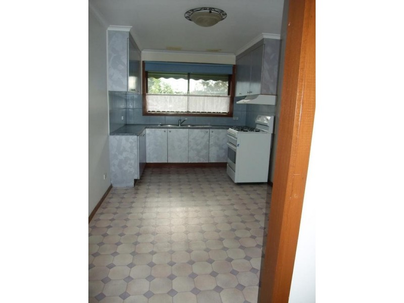 1/6 Emma Road, Croydon VIC 3136