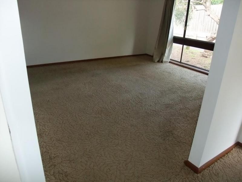 1/6 Emma Road, Croydon VIC 3136