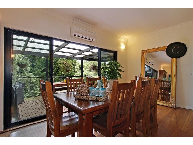 32 Raleigh Street, Seville VIC 3139
