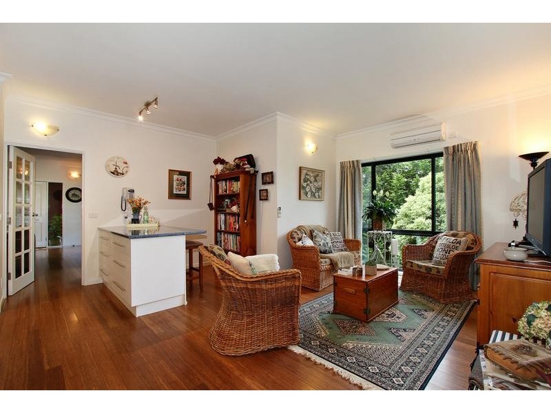 32 Raleigh Street, Seville VIC 3139